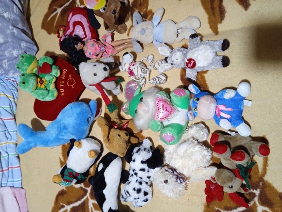 Кольца брошки и бусы ретро