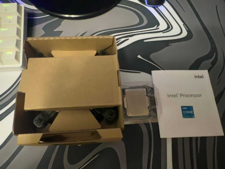 Процесор i3 12100f