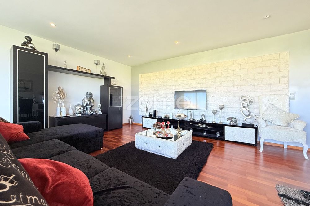 Apartamento T3 em Condomínio Fechado- Vilar do Pinheiro, Vila do Conde