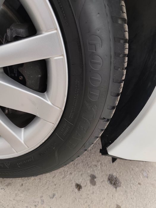 Продам Renault Megane 3 1.6 бензин 2012