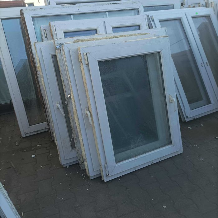 Hurtownia okien używanych - sprzeda okna małe  50/105 cm