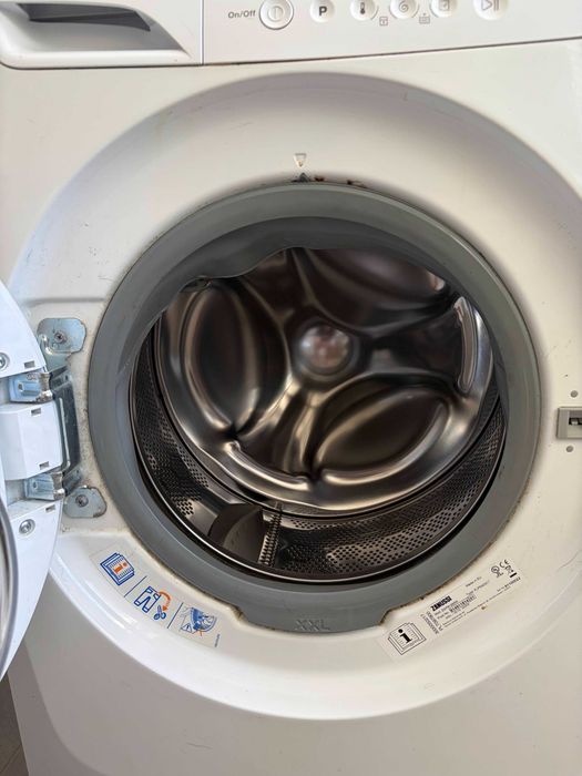 Máquina de Lavar Roupa Zanussi Lindo300 8kg 1200rpm