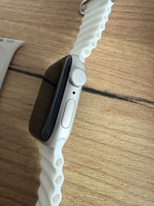 Apple Watch SE 2 40 mm Starlight