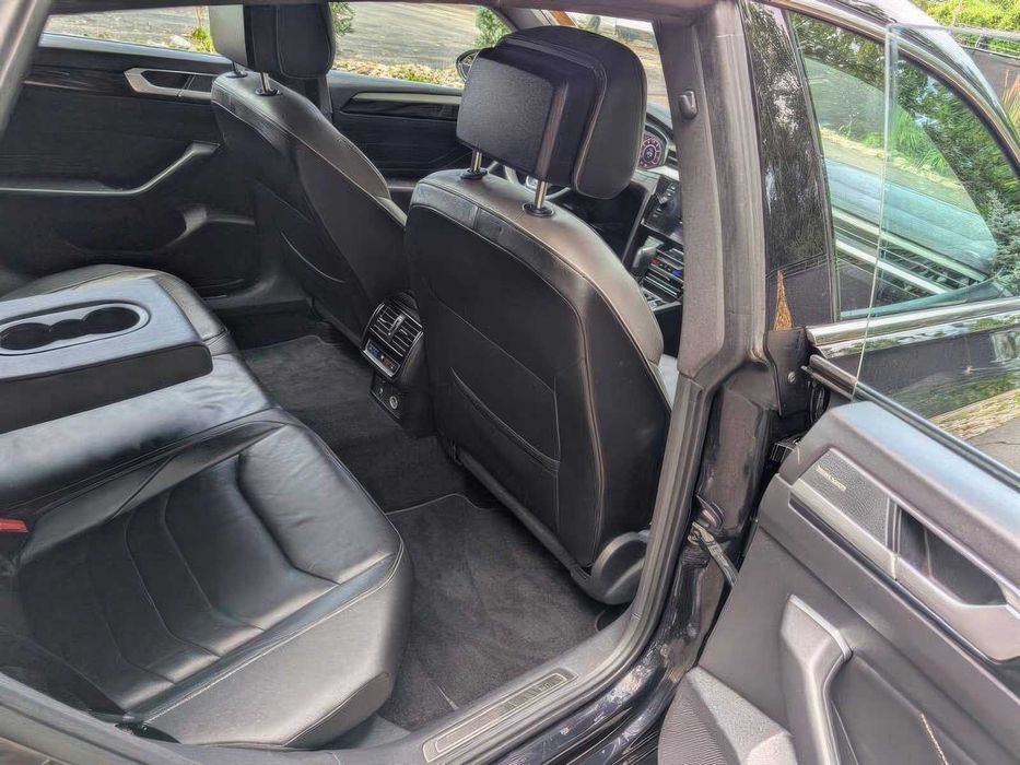 Volkswagen Arteon      2021