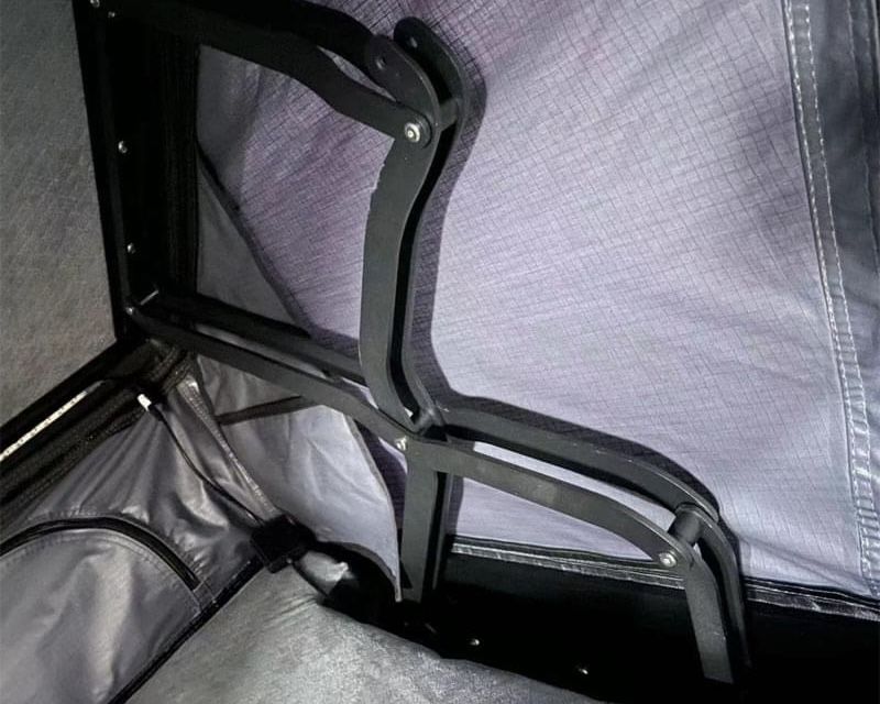 Namiot dachowy Roof Tent Adventure model ALU Deer