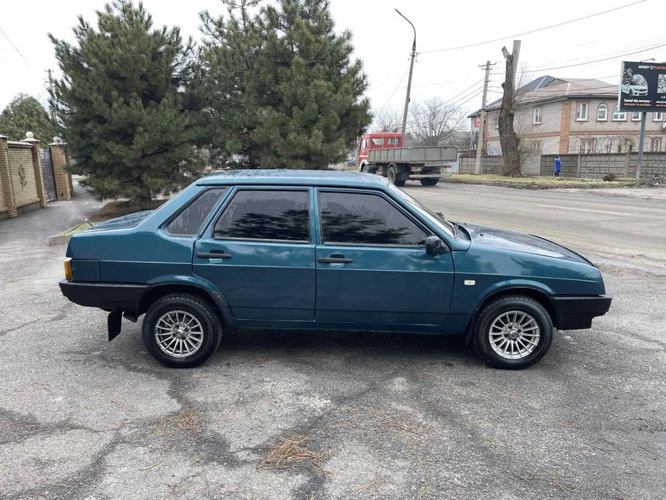 Продам 99тку в достойном состоянии газ бензин