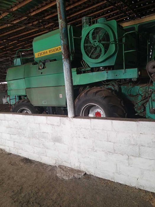 Комбайн ДОН 1500
