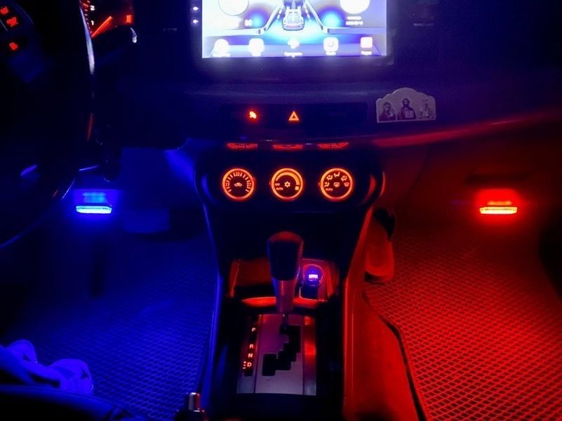 Сенсорна підсвітка для салону авто, 7 кольорів на вибір, режим RGB