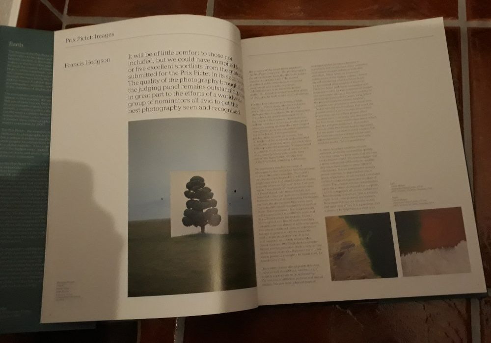 Livro Earth (Photography) - Prix Pictet (Novo)