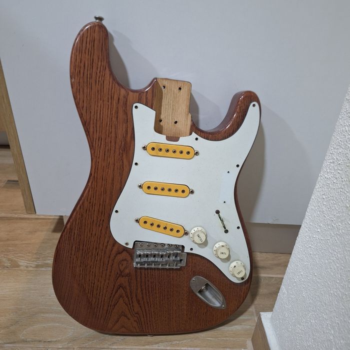 Dois set's Dimarzio Stratocaster (ssd) e Bare knuckle(The Boss)