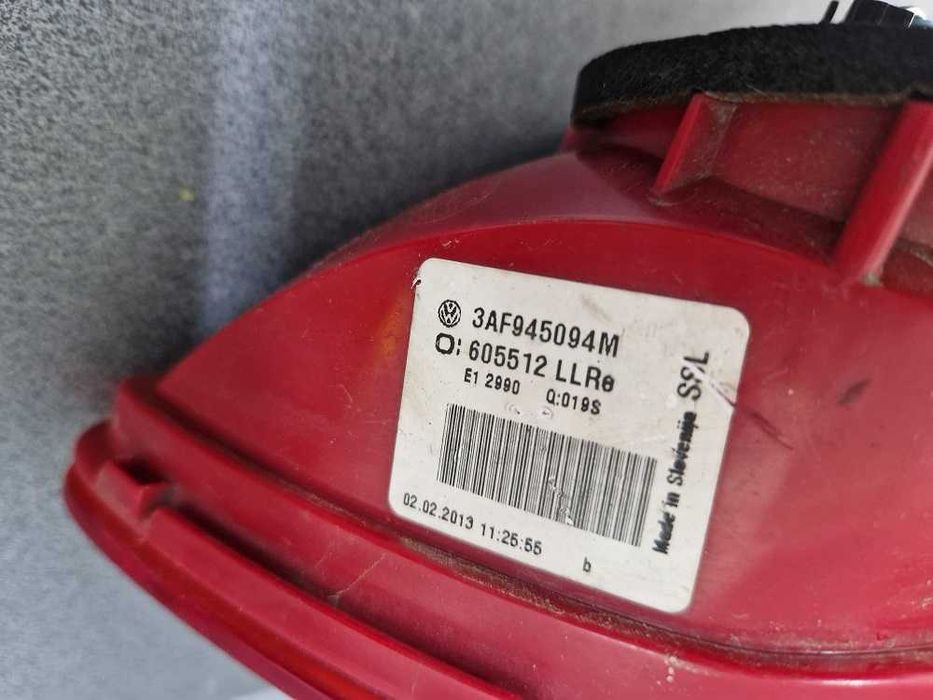 Volkswagen Passat B7 Kombi Lampa Prawy Tył W Klapę
