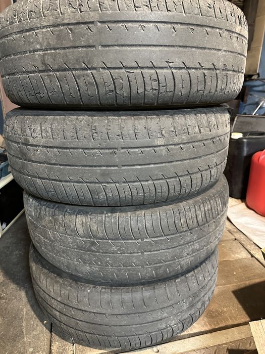 Покрышки б/у  215/65/16