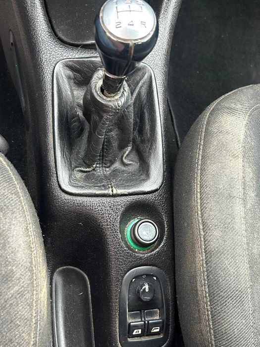 Peugeot 206 SW 1.4 gasolina 2002/11