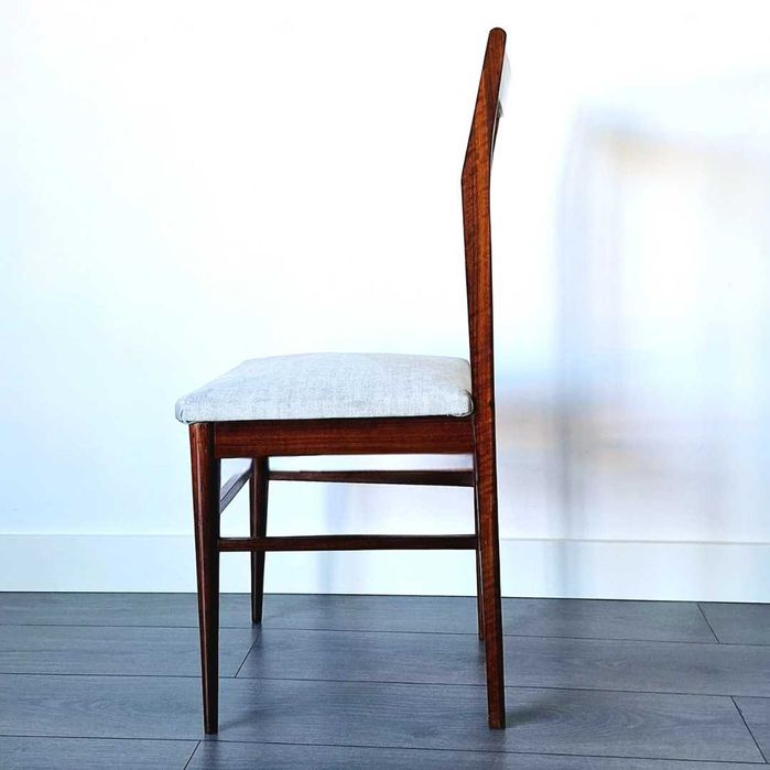 Cadeiras Vintage de madeira. Vintage chairs
