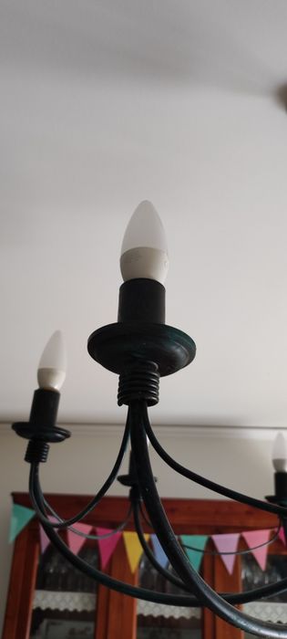 Candeeiro de sala ferro forjado com 8 lâmpadas