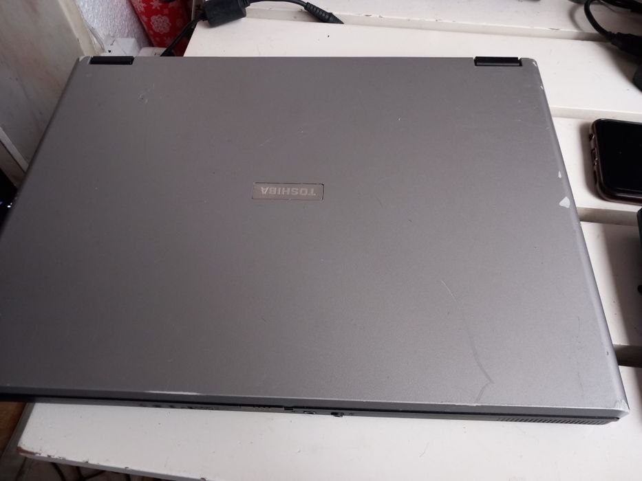 Toshiba L 30 em bom estado