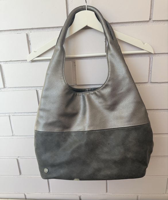 Велика жіноча сумка бренду  Ara