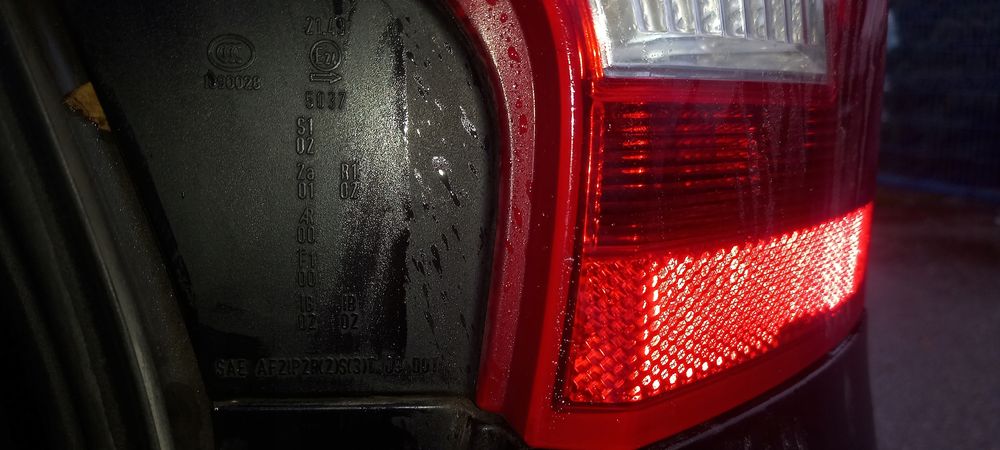 volvo v60 i lift lampa led prawy tył prawa tylna 31395929