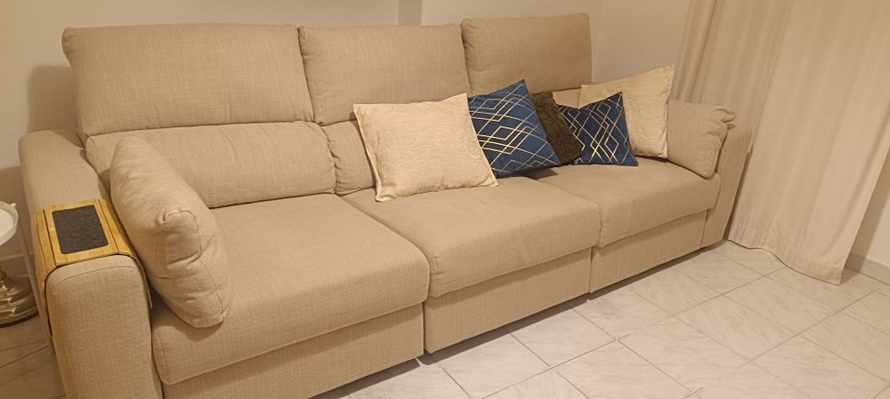 Sofá 3 lugares ESKILSTUNA
Sofá 3 lugares, Hillared bege