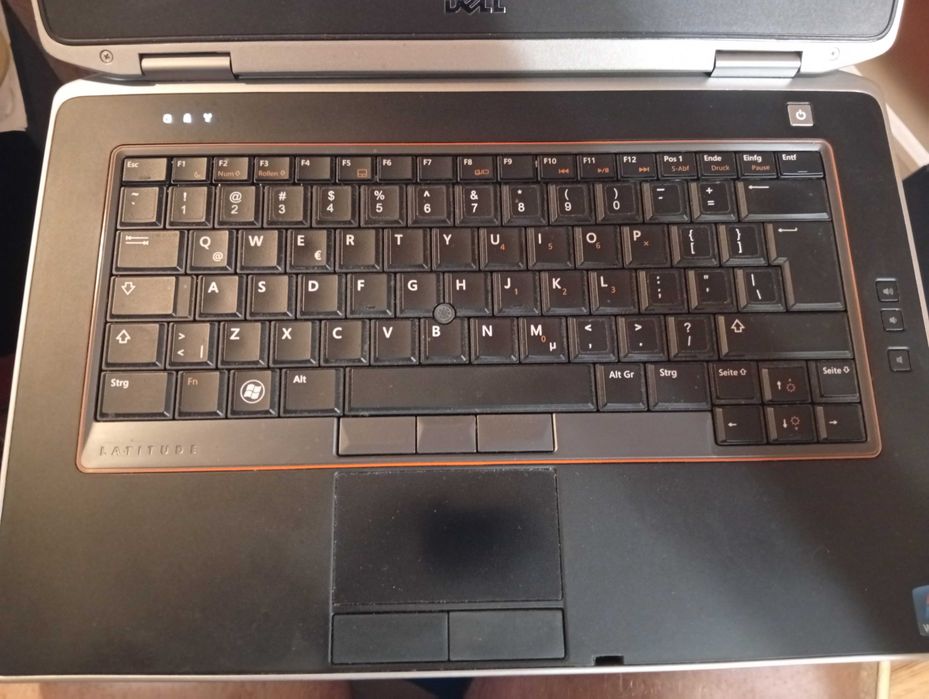 Biznesowy laptop DELL LATITUDE E6420 Windows 10, RAM 4 GB, procesor i5, dysk 250 GB , zasilacz Dell
