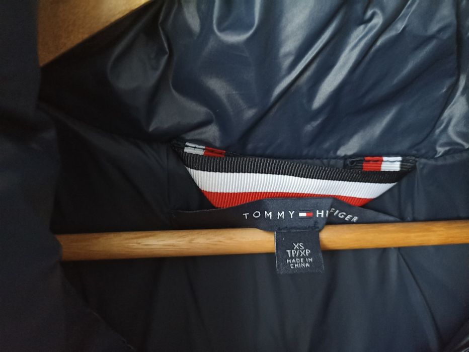 Tommy Hilfiger kurtka puchowa damska XS (S/M)