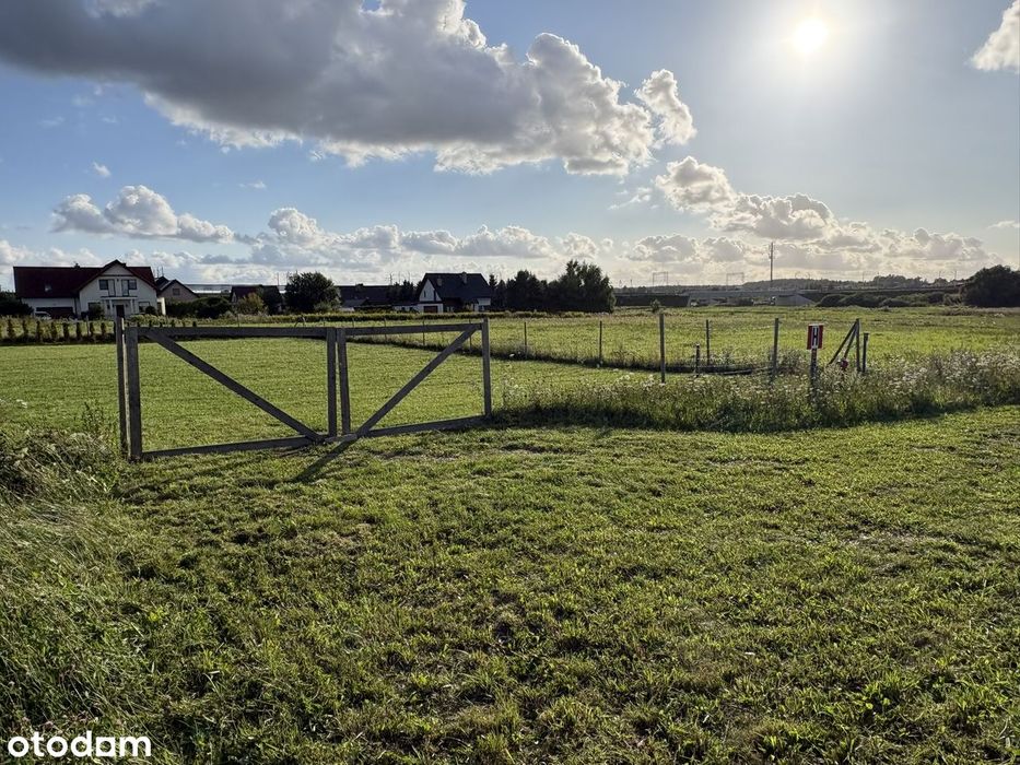 Działka budowlana 1008m² z mediami pod miastem