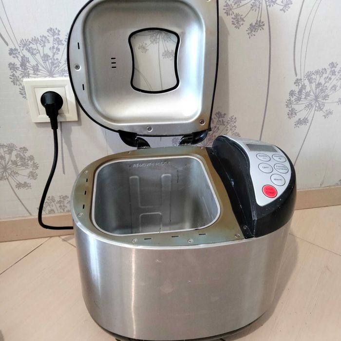 Хлібопічка Libertron LBM-04 без відра.