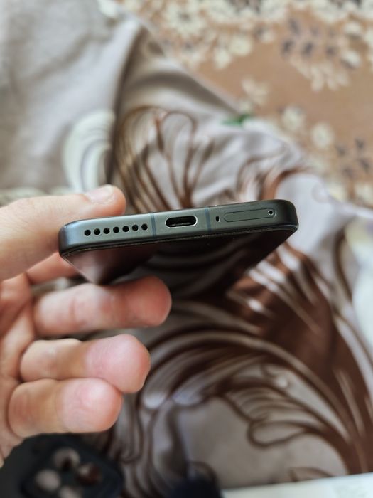 Продам сяомі 15  12/512