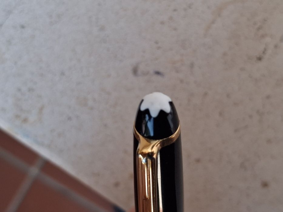 Caneta esferográfica Montblanc Meisterstuck