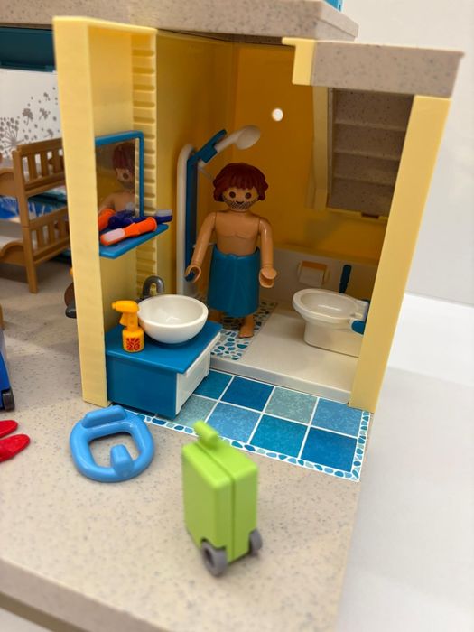 Bungalow z basenem Playmobil 70435