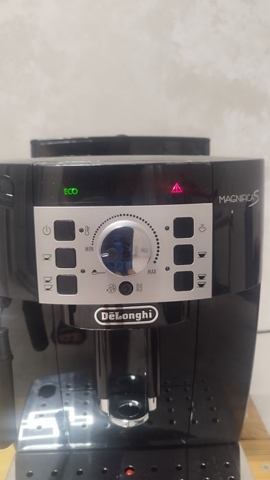 Кавова машина DeLonghi 
Ручне (панарелло)
Тип кави
Зернова
Мелена