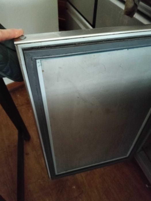 Frigorífico Industrial 233 cm - Pouco Usado - 5 Gavetas e 2 Portas