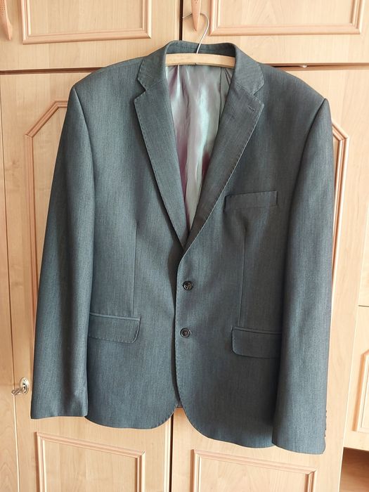 Stylowy garnitur męski  Guittard new line Wzrost 176 cm.