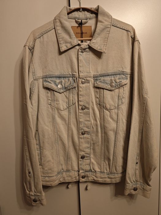 Blusão Denim Pull&Bear azul claro efeitos de lavagem - S