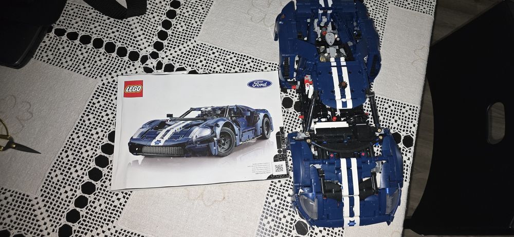 Lego Technic 42154  Ford GT