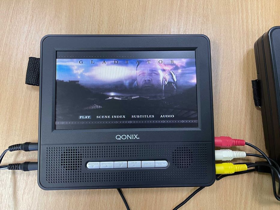 DVDプレーヤー DVD- плеер Qonix tvd-7186 twin: 1 777 грн. - Медиа проигрыватели