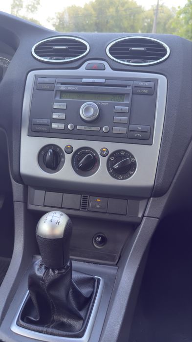Ford Focus 1.6TDCi 110cv - Nacional - Muito Nova