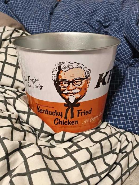 kubełek metalowy kfc unikat