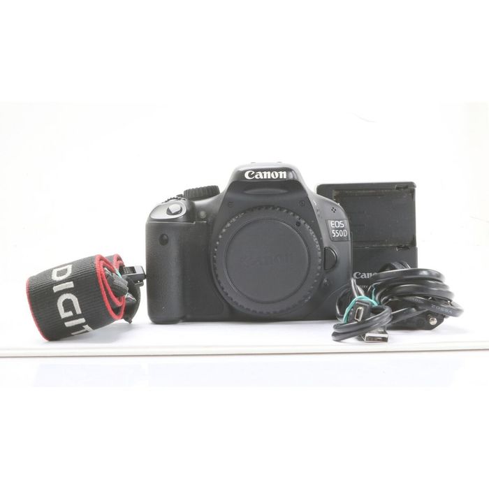 Canon 550D + Mala + Tripé