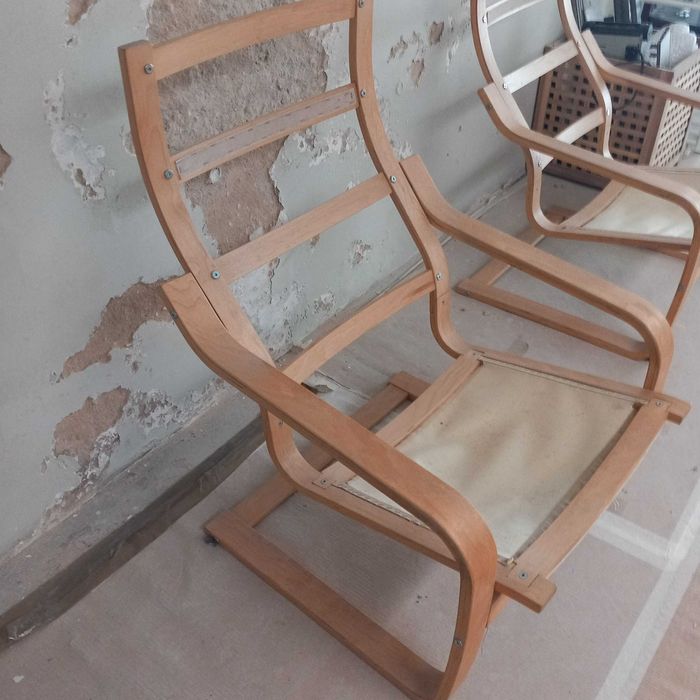 2 cadeiras ikea Poäng apenas a base