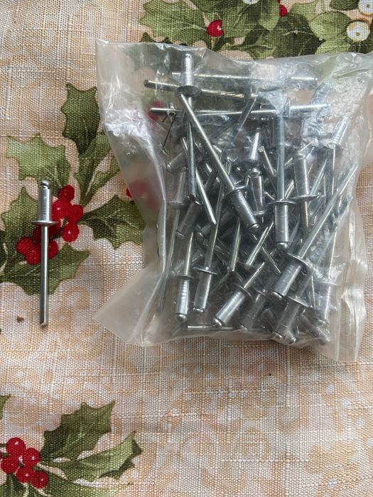 Заклепки спеціальні, трубчасті