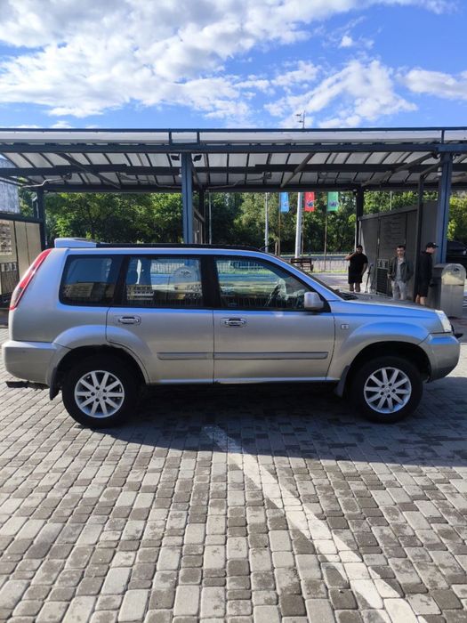 Продам Nissan X-Trail  2.2 дизель 2004рік