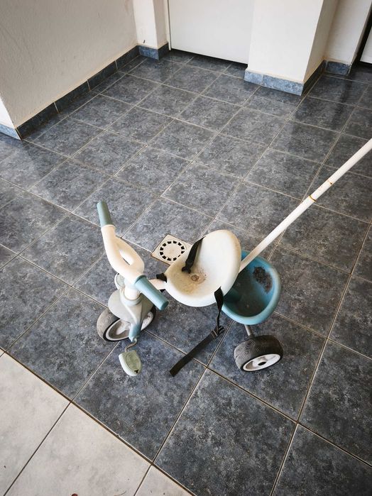 triciclo para bebé