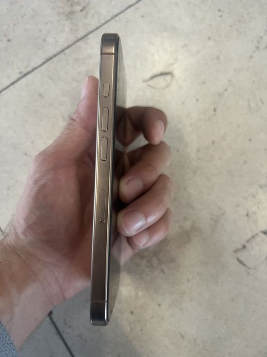 iPhone 16 pro  128 gb