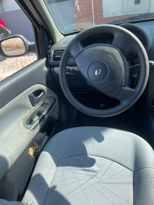 Clio 2 fase 2 comercial 1.5DCI