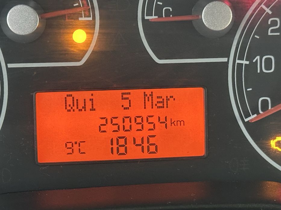 Fiat punto evo. Comercial