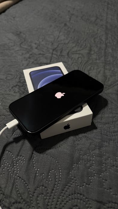 Iphone 15 bem estimado