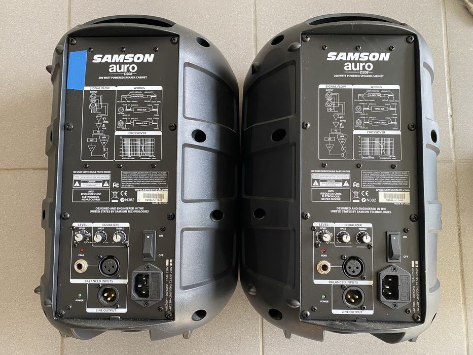 Conjunto Som: 2x Colunas Ativas Samson Auro D208 (200W) + Mesa Stanton M.202