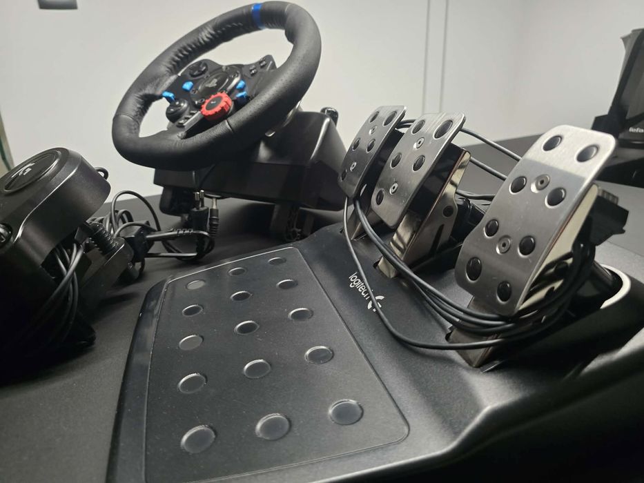 Logitech G29 PC/PS4/PS5 + shifter kierownica simracing
