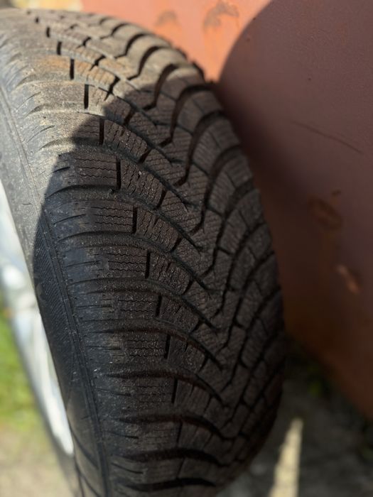 Ризина 215/65R17 зима 4 шт: 2 600 грн. - Автошини Луцьк на Olx